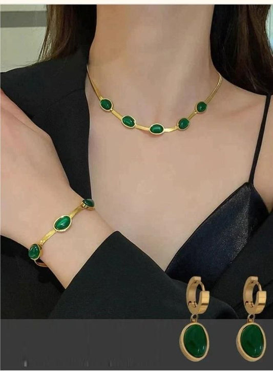 Green Crystal Necklace (with Bracelet + Earring)